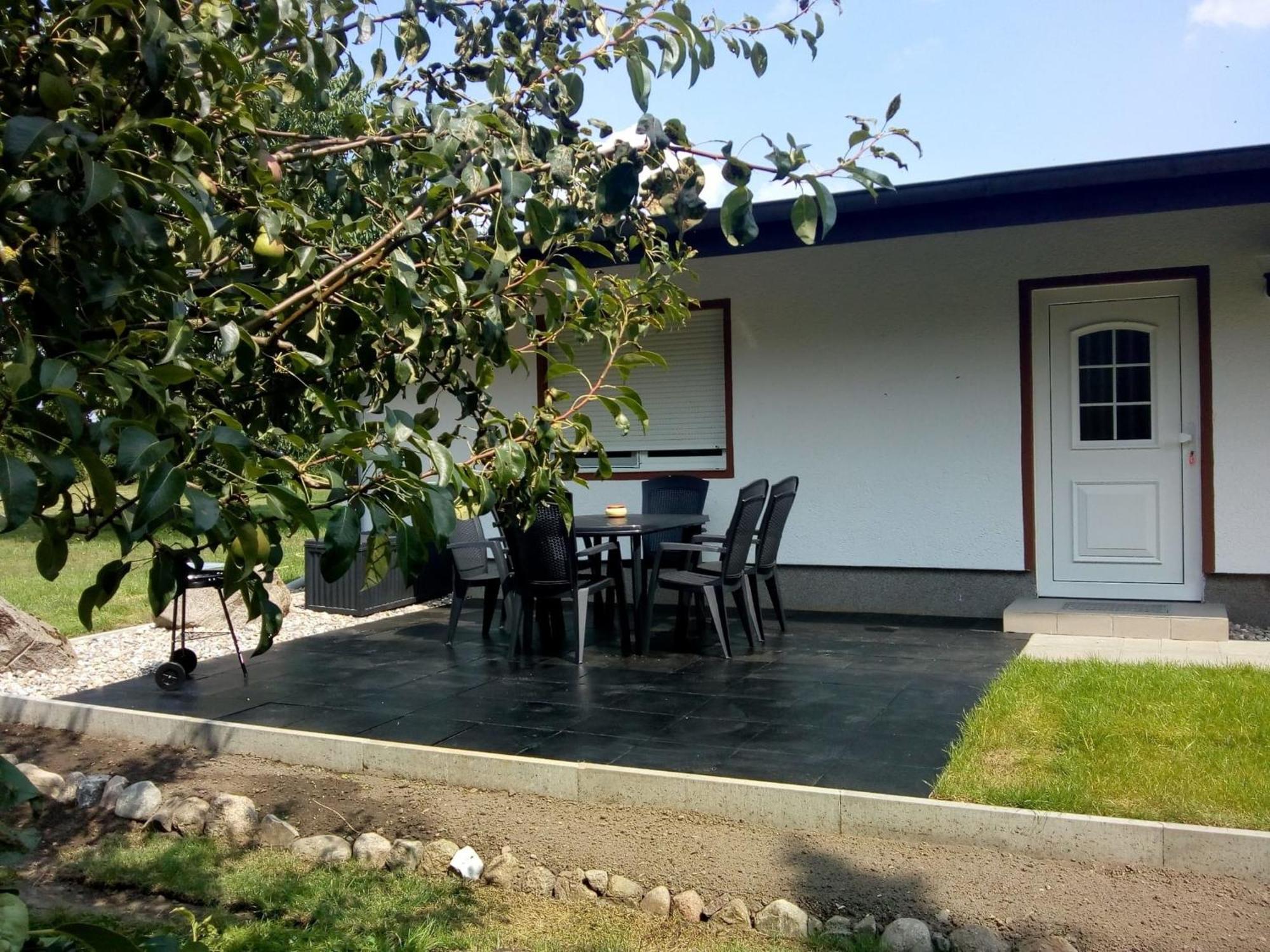 Behaglicher Bungalow Fuer Mensch Und Hund Barkhagen Экстерьер фото